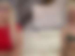 Fit Cougar's Live Sex Cam Show