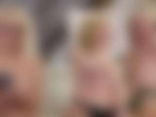 Fit Cougar's Live Sex Cam Show