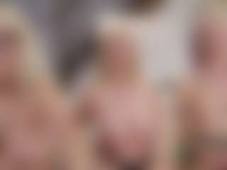 Fit Cougar's Live Sex Cam Show