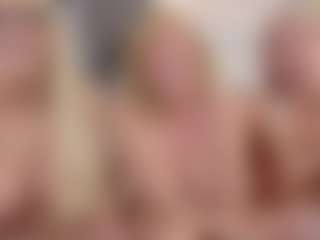 Fit Cougar's Live Sex Cam Show