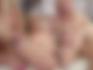 Fit Cougar's Live Sex Cam Show