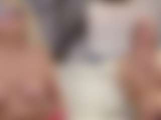 Fit Cougar's Live Sex Cam Show