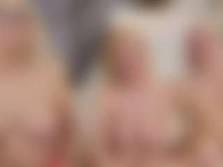 Fit Cougar's Live Sex Cam Show