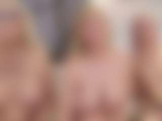 Fit Cougar's Live Sex Cam Show