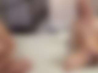 Fit Cougar's Live Sex Cam Show