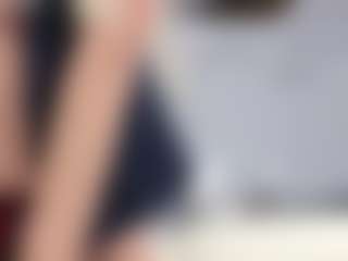 Fit Cougar's Live Sex Cam Show