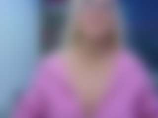 Live cam show with Fit Cougar - Spank Blonde Hair on WildCum
