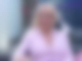 Live cam show with Fit Cougar - Asian Granny on madthumbs