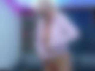 Live cam show with Fit Cougar - Tattoos Mature on Camsoda