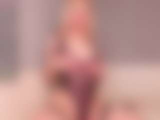 Live cam show with MilaSweeet - Camel Toe on mypornchat.com