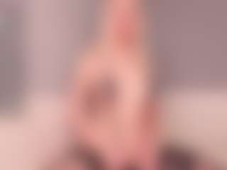 Live cam show with MilaSweeet - Oil on Dare Cams