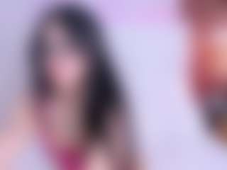 Live cam show with susie-evilvodevil18 - Skinny on camwithhim.com