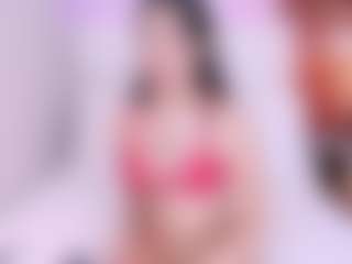 Live cam show with susie-evilvodevil18 - Striptease on Gym Cam Girls