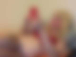 Live cam show with Emily - Blowjob on Fling VIP Chat