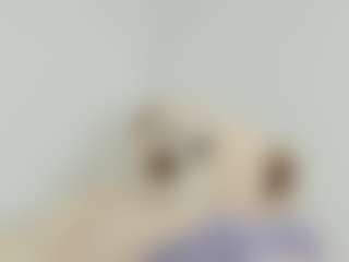 Live cam show with Cata Lopez - Roll on StripNow