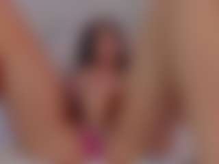 Live cam show with Cata Lopez - Toys on CamClone