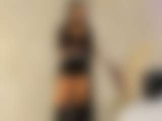 Live cam show with Cata Lopez - Pornstar Strip on liverealitysex.com
