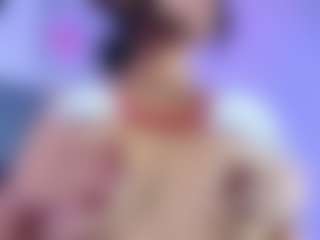 Live cam show with Stacy Malibu - Teen (18+) on Fling VIP Chat