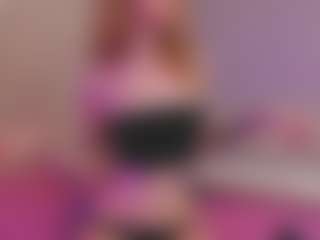 Vienadias's Live Sex Cam Show