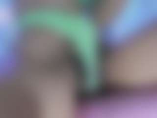 AliceCandace MILF webcam performer live streaming