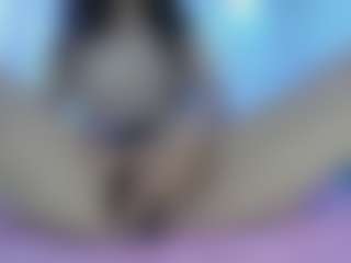 Live cam show with AliceCandace - Ebony on TeamSkeetLive