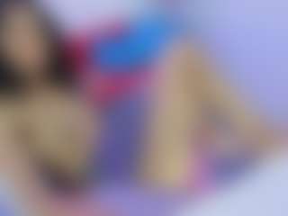 Live cam show with AliceCandace - Black on friskycurves.com