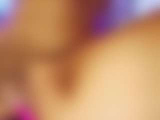 Live cam show with AliceCandace - Petite on LiveSexCams6