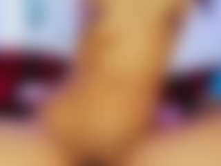 Live cam show with AliceCandace - Black Dildo on CamwithHer