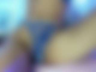 Live-Cam-Show mit AliceCandace - Camel Toe auf Camsoda