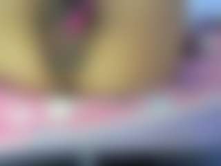 Live cam show with AliceCandace - Bedroom Black on realtime-chat
