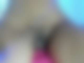 Live cam show with AliceCandace - Colombian on Livezox | colombia
