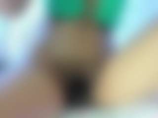 Live cam show with AliceCandace - Black Dildo on https://playwithruby.com