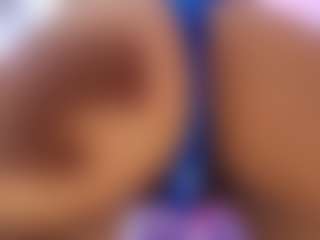 Live cam show with AliceCandace - Hairy Pussy Latina on SpunkLive | colombia