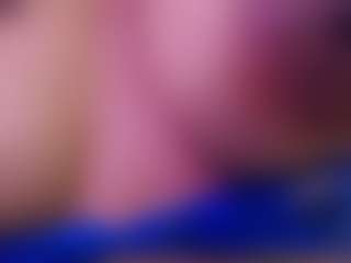 Live cam show with AliceCandace - Amateur Mature on Camsoda