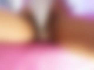 Live cam show with AliceCandace - Bedroom Ebony on Camsoda