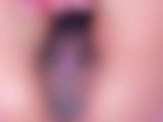 Live cam show with AliceCandace - Ebony Petite on googirlz