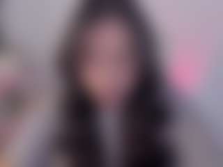 Live cam show with Bubble-gum - Petite on TeamSkeetLive