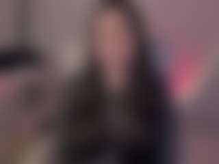 Live cam show with Bubble-gum - Shaved Pussy on Free Soda