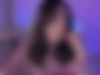 Live cam show with Bubble-gum - Petite on Camsoda
