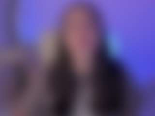 Live cam show with Bubble-gum - Drinking on AdultVida.com