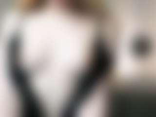 Live cam show with CassieKelman - Green Eyes on Milf Play