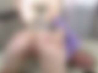 Live cam show with CassieKelman - Small Ass on liverealitysex.com