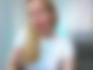 Live cam show with CassieKelman - Blonde Hair College on Milfs Live
