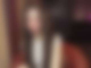 Live cam show with BettyClapton - Nipple Piercings on xxxlivecams.org