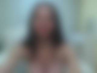 Live cam show with KaraCriegs - Moaning on slutload