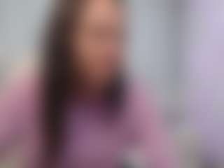 Live cam show with KaraCriegs - Moaning on Soda Cam