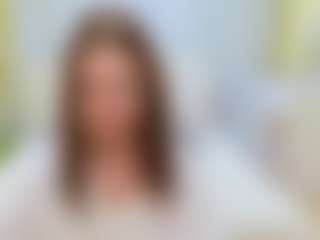 Live cam show with KaraCriegs - Living Room on Uber Horny