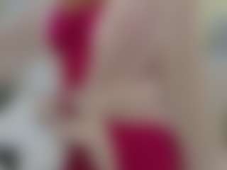 Live cam show with KaraCriegs - Living Room on slutload
