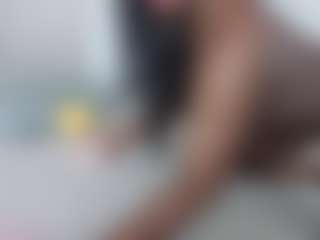 Live cam show with Leidysauts - Bedroom Ebony on Dare Cams