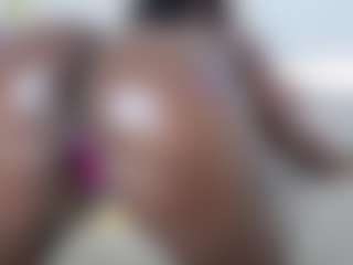 Live cam show with Leidysauts - Bedroom on Camsoda